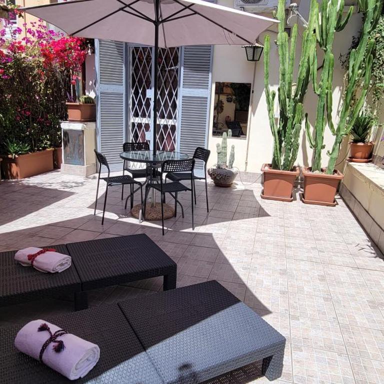 BnB Rooms And Comfort - Camera Matrimoniale con Terrazza - 23