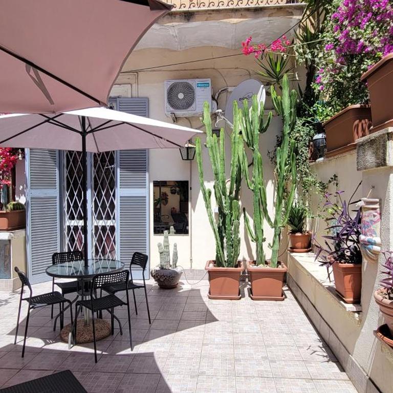 BnB Rooms And Comfort - Camera Matrimoniale con Terrazza - 25