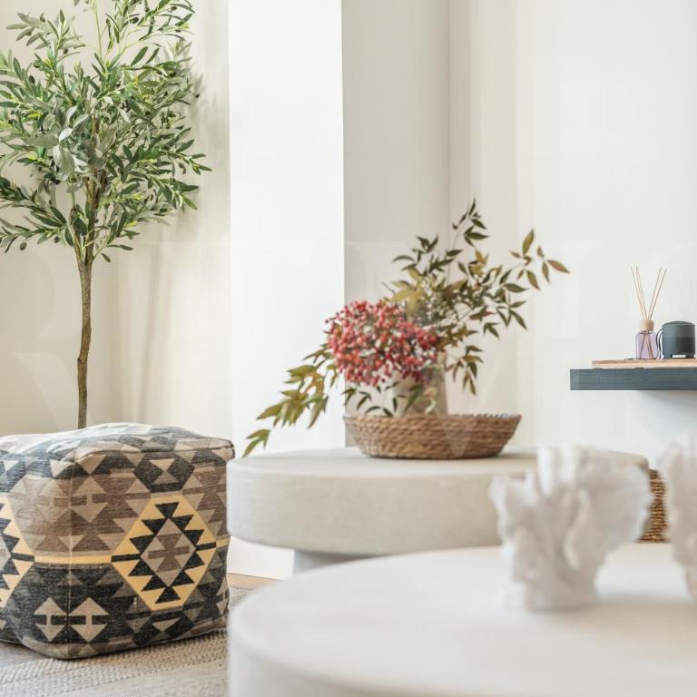 Elegant coastal charm with unique views by REMS - Apartamento de 4 dormitorios con balcón - 21
