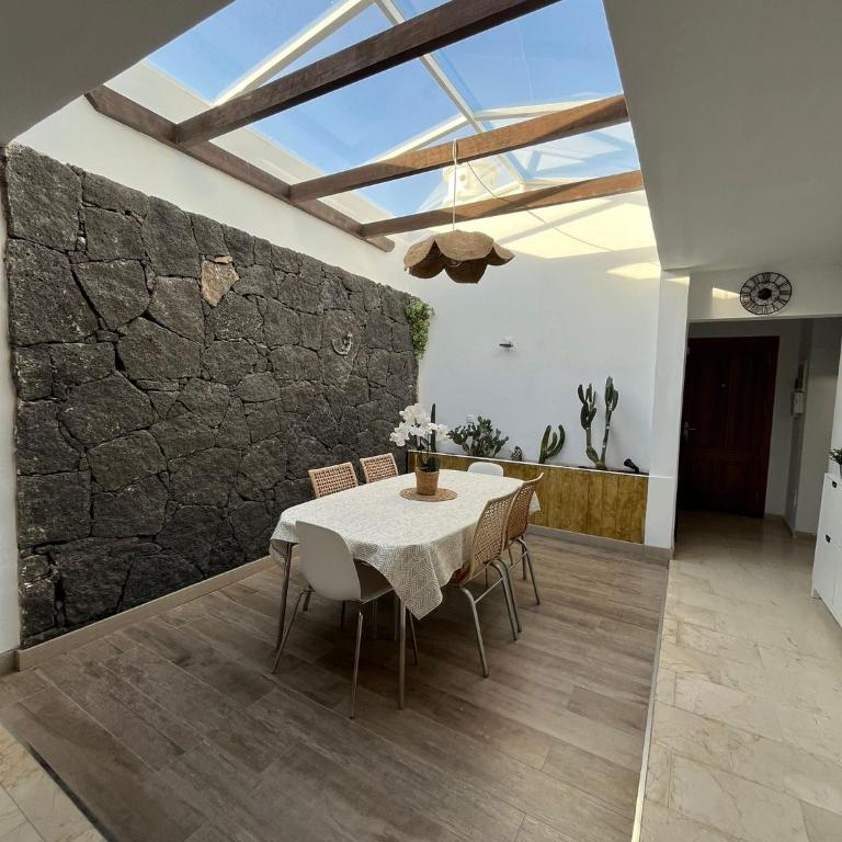 Splendid Casa Nostra, private pool, Wifi, garden - Three-Bedroom Villa - 3