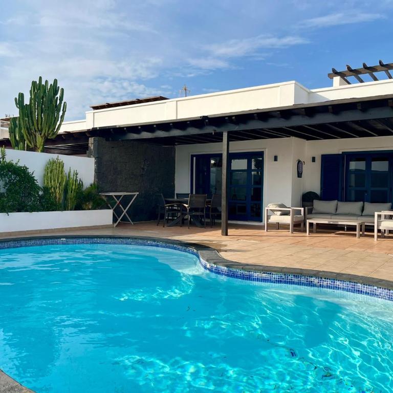 Splendid Casa Nostra, private pool, Wifi, garden - Three-Bedroom Villa - 44