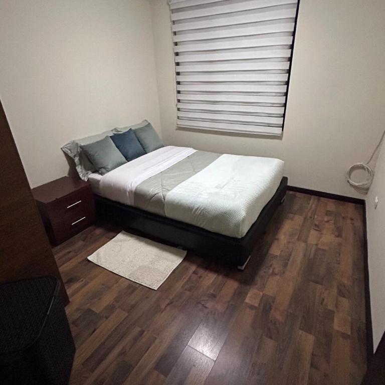Departamento amoblado - Apartamento de 3 dormitorios - 10