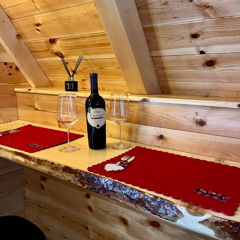 Mountain Dream - One-Bedroom Chalet - 4