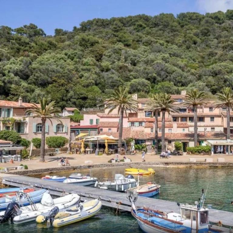 Authentique Villa le Cactus entièrement rénovée climatisée proche des plages du centre du Lavandou et du supermarché - Villa Standard - 59