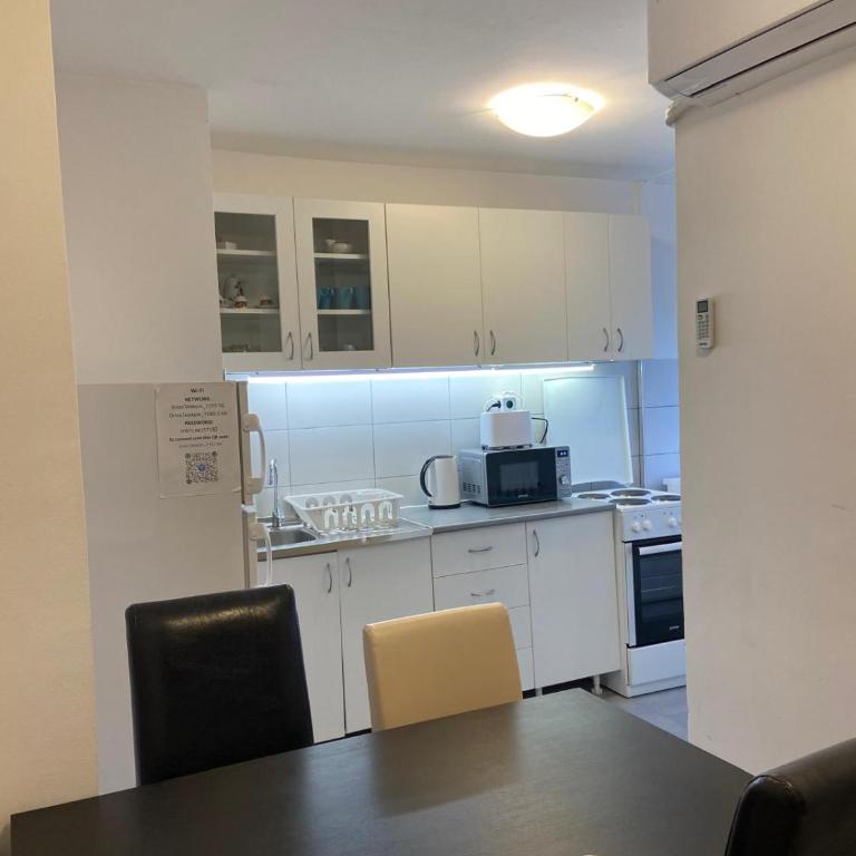 3-rooms Arena apartment - Three-Bedroom Apartment - 12