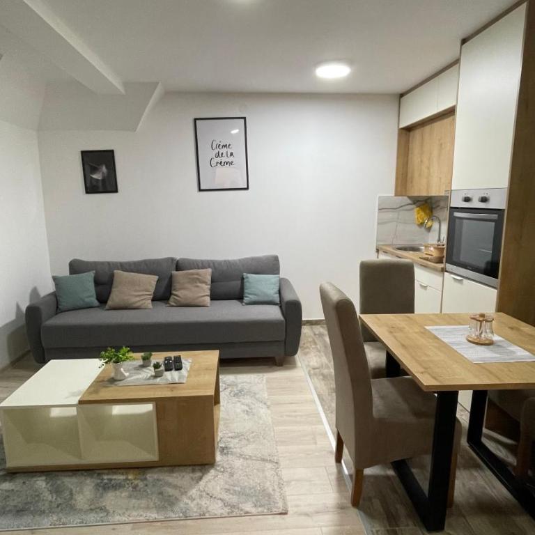 Geregs alibi - Apartman sa 1 Spavaćom Sobom, Balkonom i Pogledom na Planinu - 19