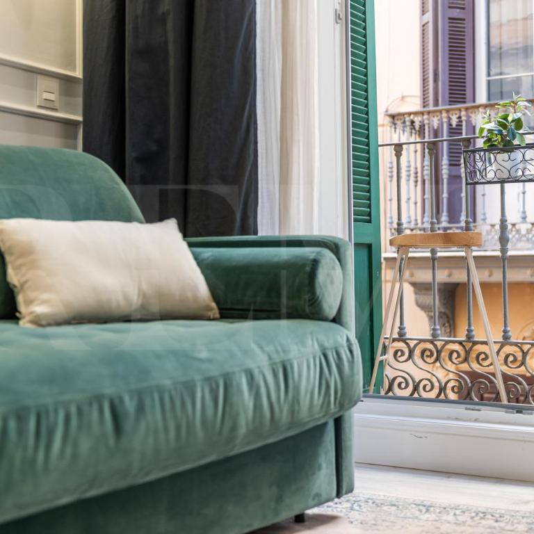 Historic charm steps from top landmarks by REMS - Apartamento de 2 dormitorios - 24