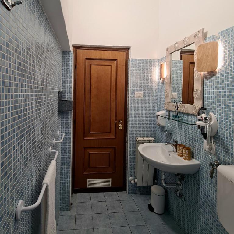 BnB Rooms And Comfort - Camera Matrimoniale/Doppia con Letti Singoli - 21