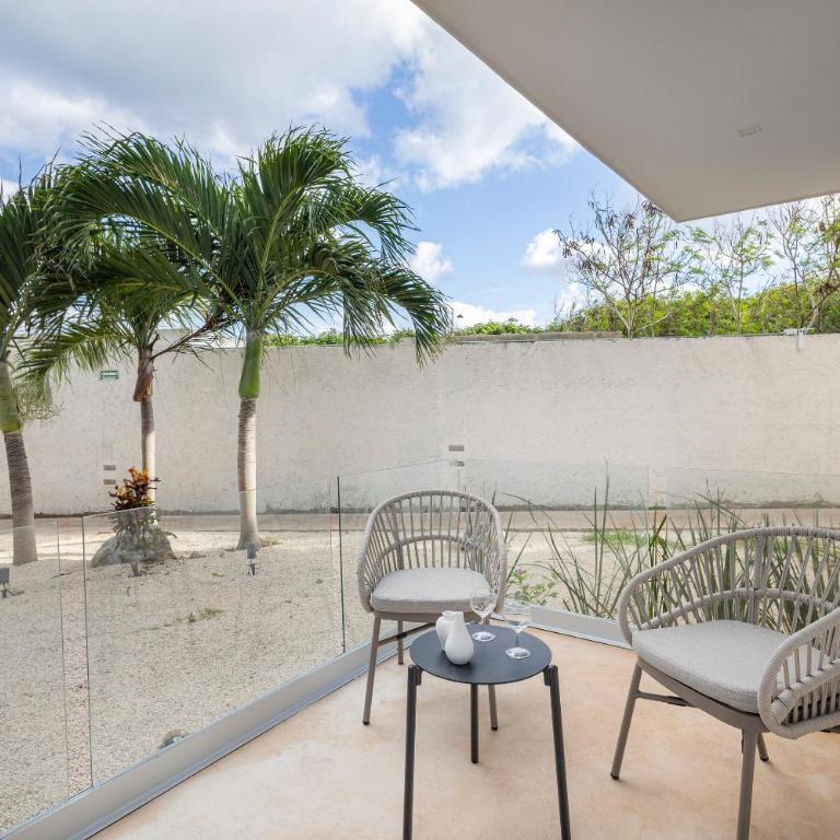 Azulea Isla Mujeres Hotel - Junior Suite with Garden View - 5