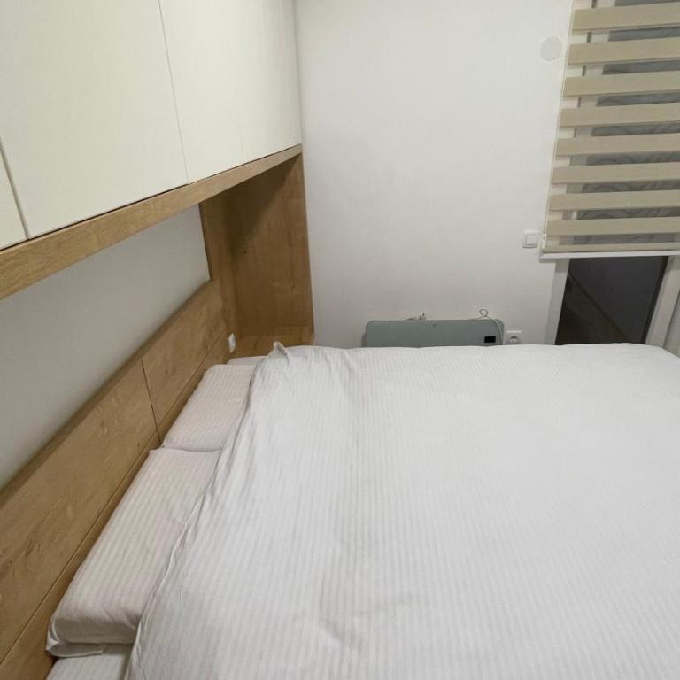 Geregs alibi - Apartman sa 1 Spavaćom Sobom, Balkonom i Pogledom na Planinu - 11