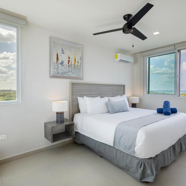 Azulea Isla Mujeres Hotel - King Suite with Sea View - 12
