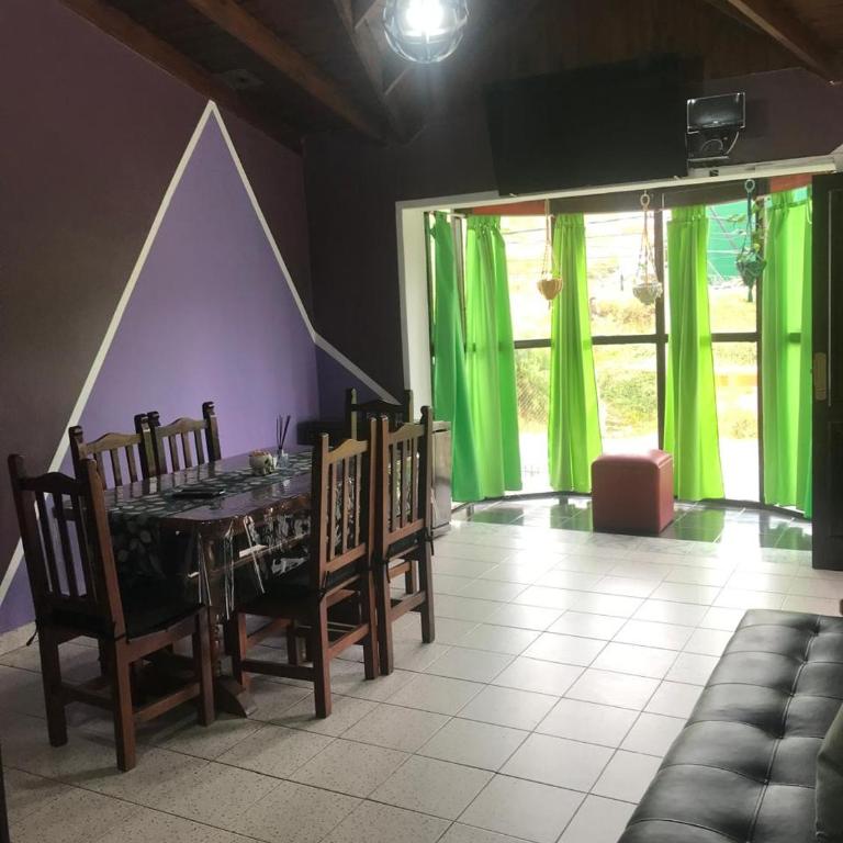 Casa Alem con vista a la montaña - Casa de 2 dormitorios - 12