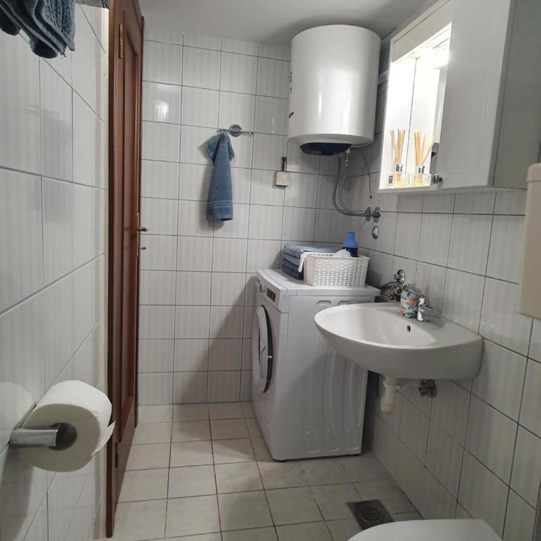 Cozy Studio with a large Terrace and Sea View - Apartman sa 1 Spavaćom Sobom - 14