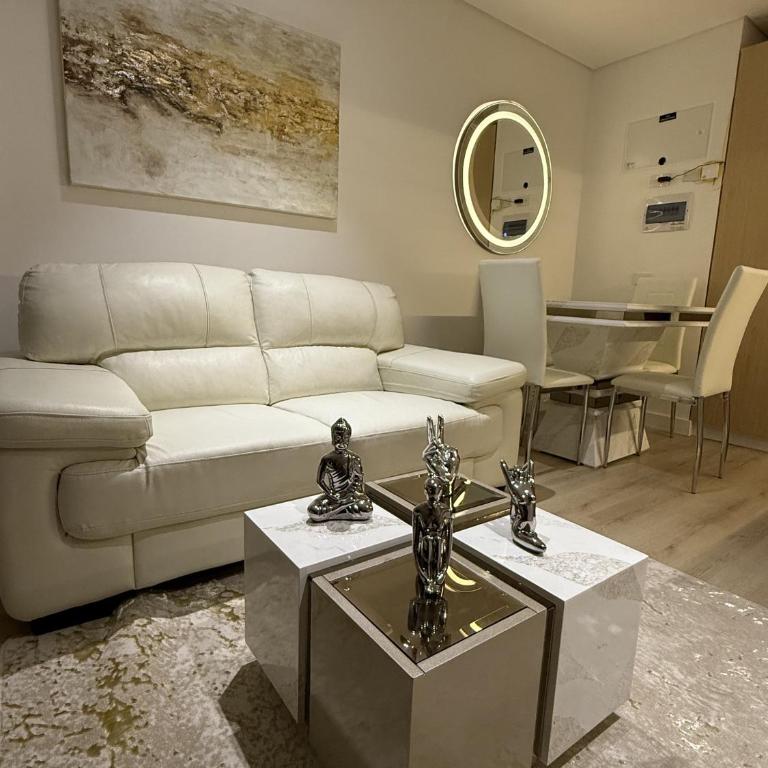 Spectacular city view Loft with Club House - One-Bedroom Apartment - 15