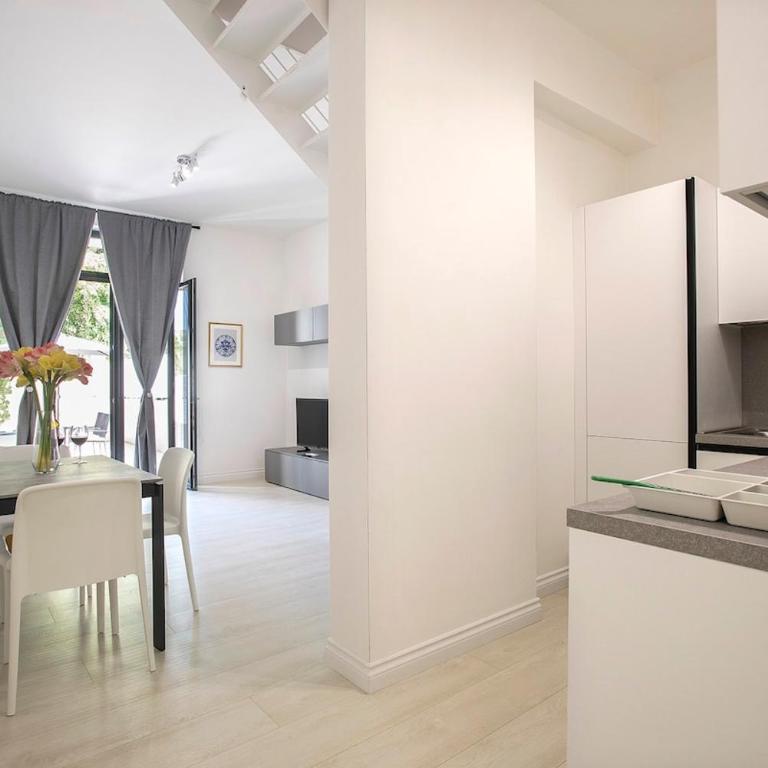 Urban Oasis near Termini, free Parking&Patio, int3 - Appartamento con 2 Camere da Letto - 12