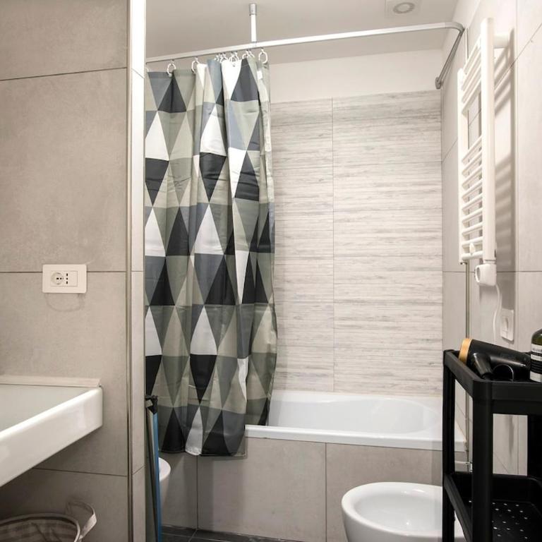 Urban Oasis near Termini, free Parking&Patio, int3 - Appartamento con 2 Camere da Letto - 53