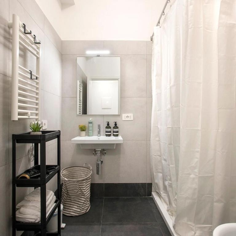 Urban Oasis near Termini, free Parking&Patio, int3 - Appartamento con 2 Camere da Letto - 58