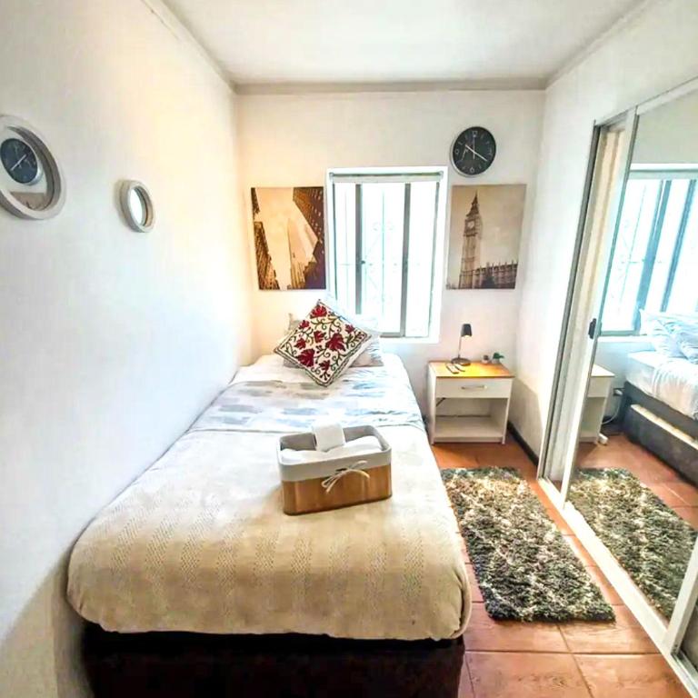 Amplio apartamento para 7 personas a pasos del mar y casino - Three-Bedroom Apartment - 2