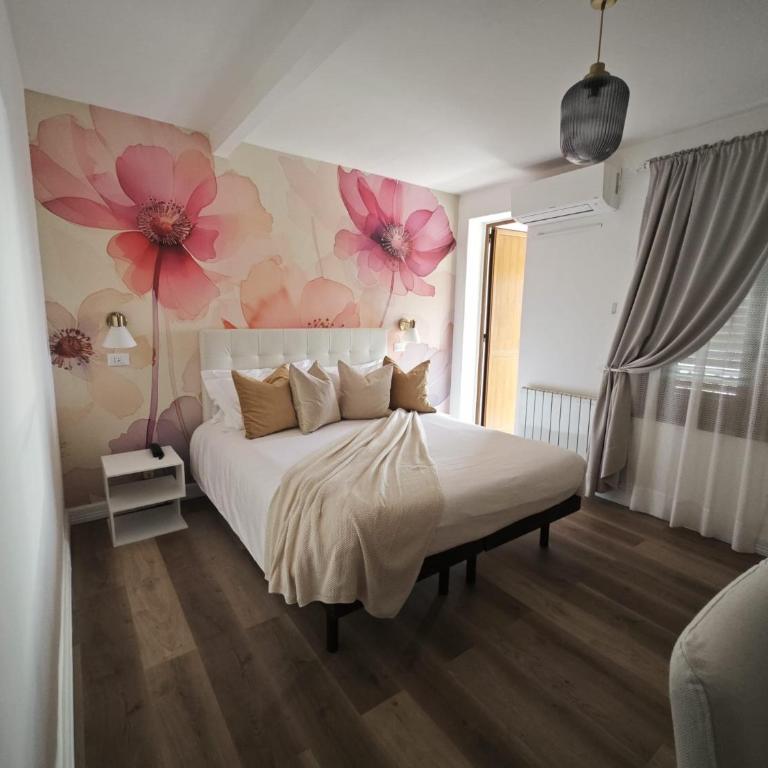 Villa Greta Hotel Rooms & Suites - Superior Double or Twin Room with Mountain and Sea View - 5