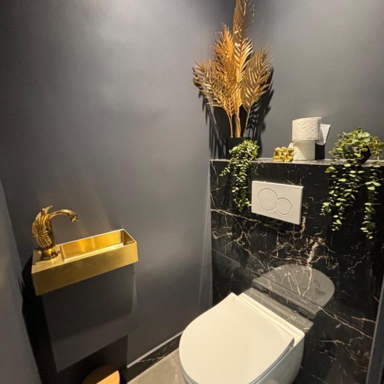 La Suite Tentation - Suite Deluxe avec Baignoire Spa - 13