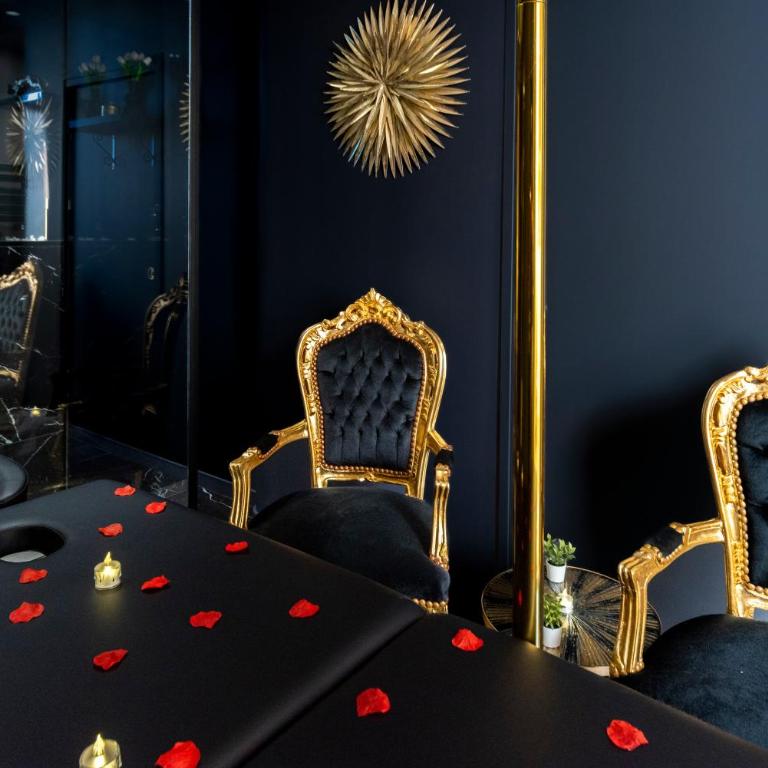 La Suite Tentation - Suite Deluxe avec Baignoire Spa - 8