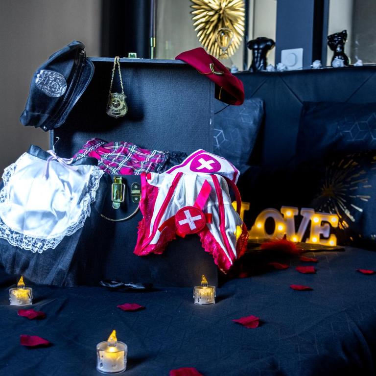 La Suite Tentation - Suite Deluxe avec Baignoire Spa - 16