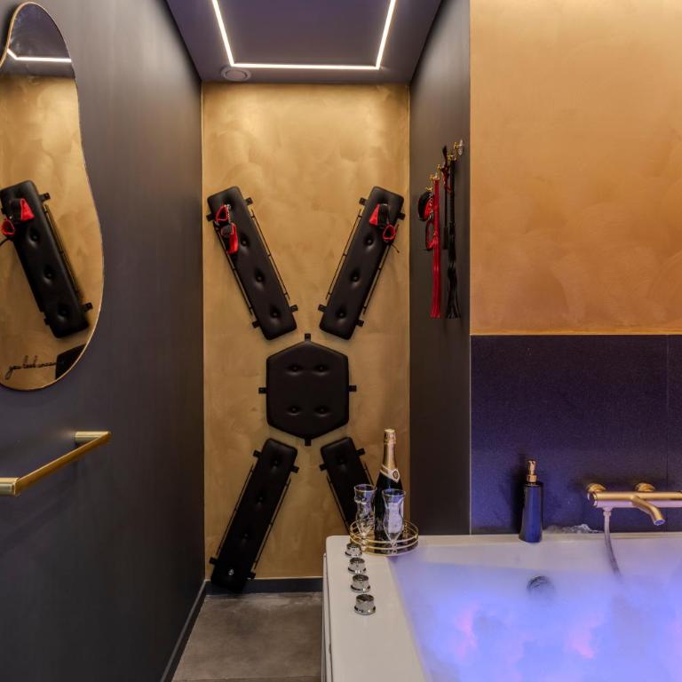 La Suite Tentation - Suite Deluxe avec Baignoire Spa - 3