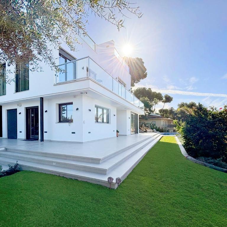 Candado Golf and heated Pool by MalagadeVacaciones - Villa - 28