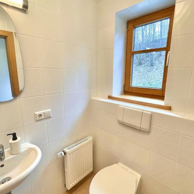 Ferienwohnung Kommod mit Garten und Bergblick - Apartment mit 2 Schlafzimmern und Terrasse - 8
