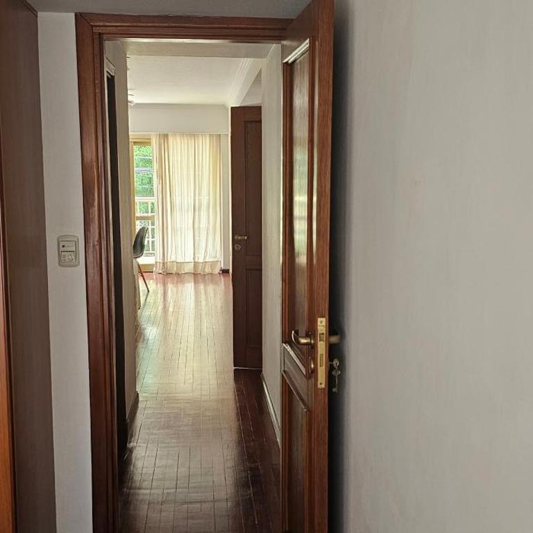Hermoso apartamento frente a Plaza Mitre - Apartamento de 1 dormitorio - 8
