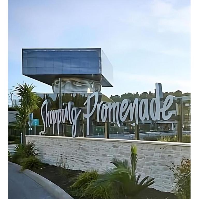 Spacieux 2 chambres 65m2 climatisé au village médiéval entre Nice et Antibes - Appartamento con 2 Camere da Letto, Balcone e Terrazza - 24
