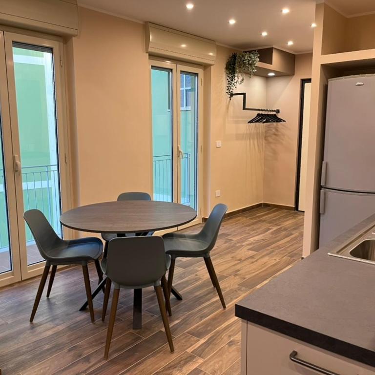 Bucceri Home - Luxury Apartments - Two-Bedroom Deluxe Apartment with Balcony - 4