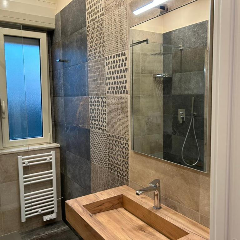 Bucceri Home - Luxury Apartments - Two-Bedroom Deluxe Apartment with Balcony - 11
