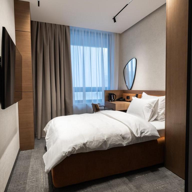 Garni Hotel Galeria - Standardna Jednokrevetna Soba - 3