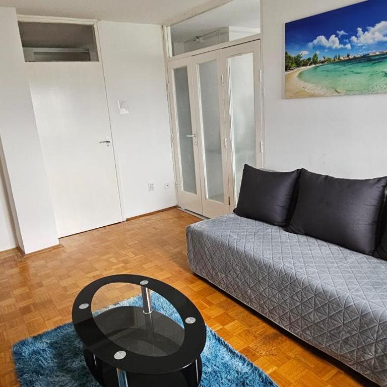 3-rooms Arena apartment - Three-Bedroom Apartment - 9