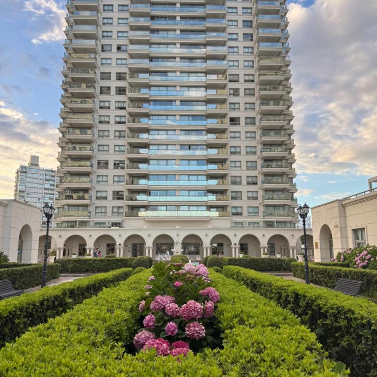 Imperialeluxuryapartment - Two-Bedroom Apartment - 29