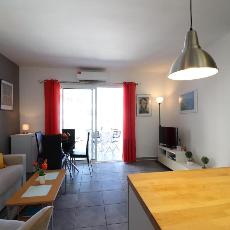 Apartment in Roses with balcony - Two-Bedroom Apartment - 8