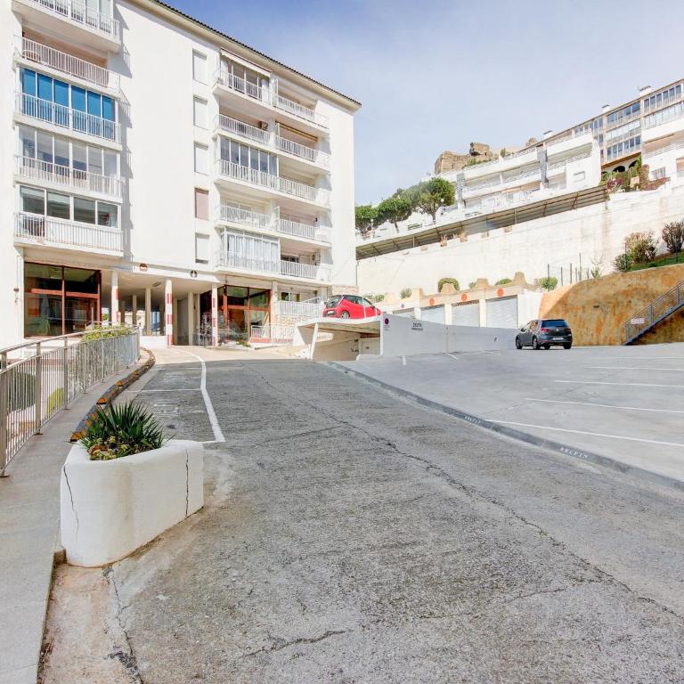 Apartment in Roses with Stunning Beachfront Views - Two-Bedroom Apartment - 38