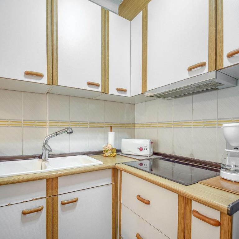 Apartment in Roses near Platja del Eastrell - Apartamento de 1 dormitorio - 4