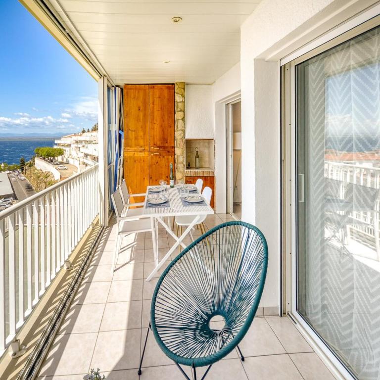 Apartment in Roses by the Waterfront - Two-Bedroom Apartment - 24