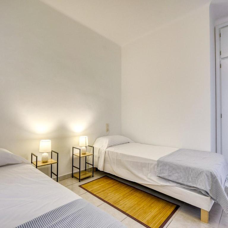 Apartment in Roses by the Waterfront - Two-Bedroom Apartment - 18