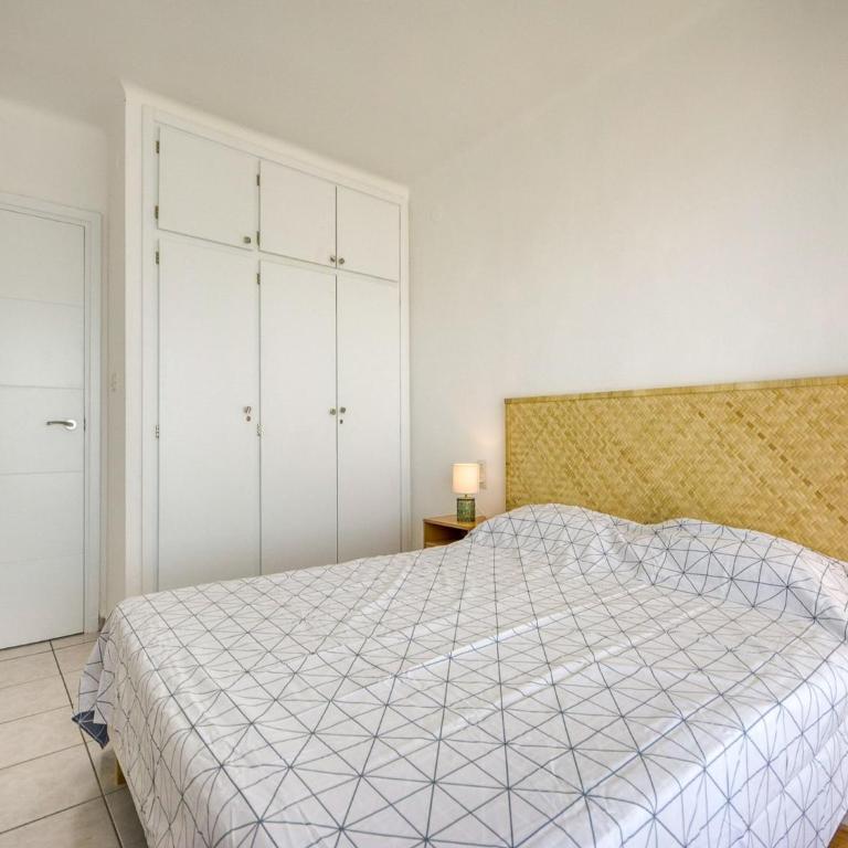 Apartment in Roses by the Waterfront - Two-Bedroom Apartment - 19