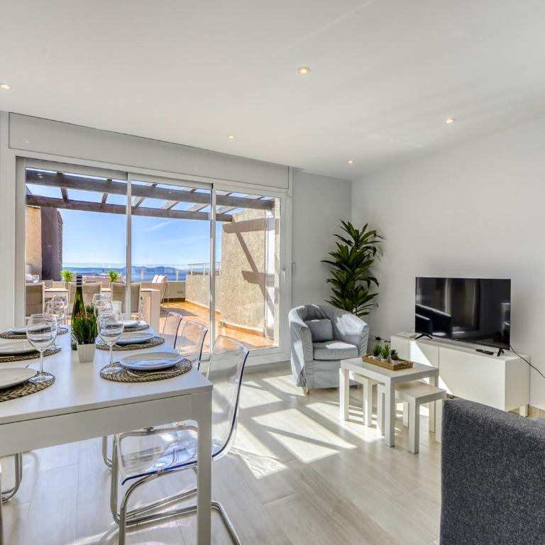 Apartment in Rosas with Beachfront Views - Two-Bedroom Apartment - 15
