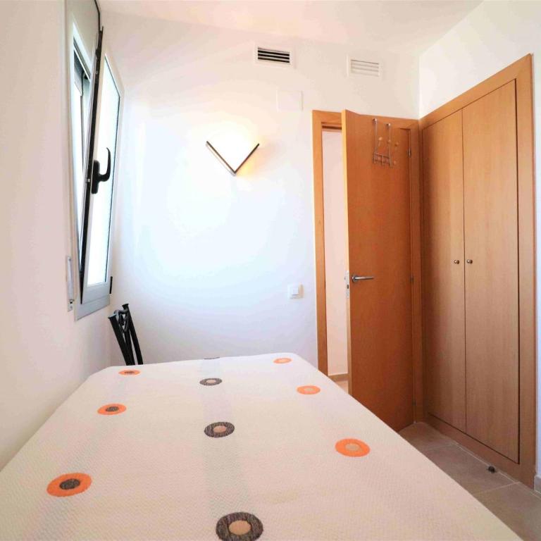 Pretty apartment with balcony - Two-Bedroom Apartment - 18