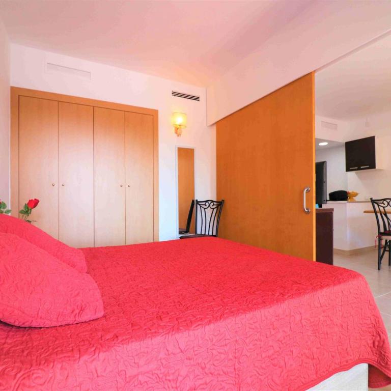 Pretty apartment with balcony - Two-Bedroom Apartment - 20