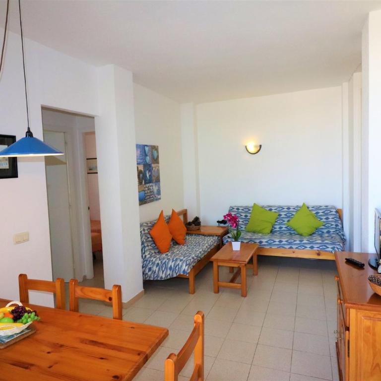 Apartment in Roses near Sandy Beach - Two-Bedroom Apartment - 19