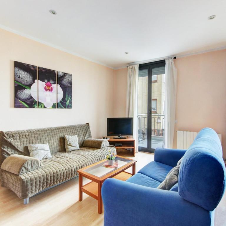 Apartment in Roses by the Beach - Three-Bedroom Apartment - 11