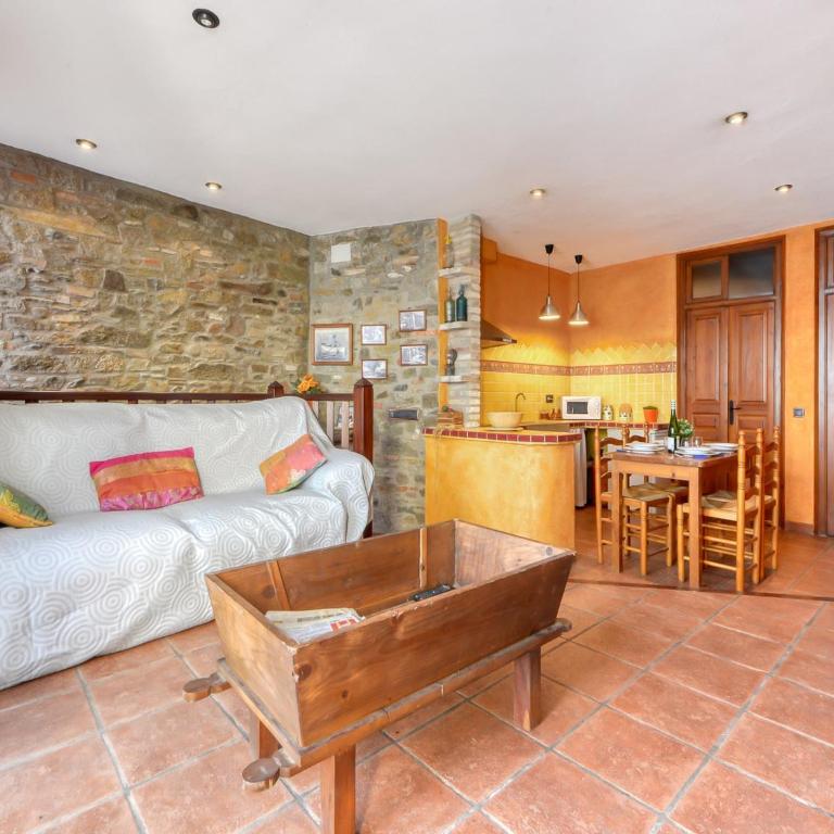 House in Roses near Sandy Beach - Two-Bedroom Apartment - 1