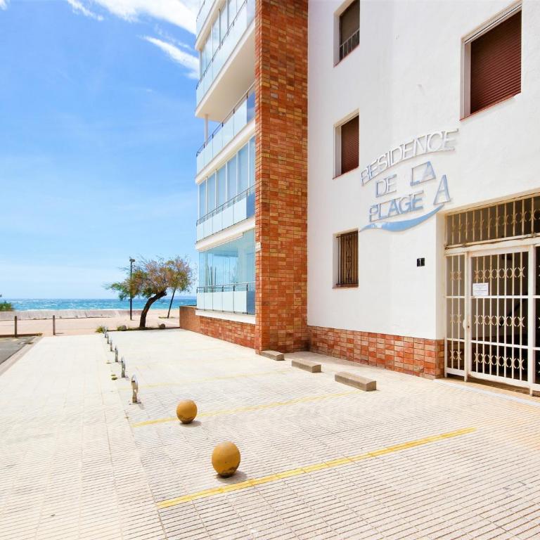 Apartment in Roses by Sta Margarita Beach - Two-Bedroom Apartment - 7
