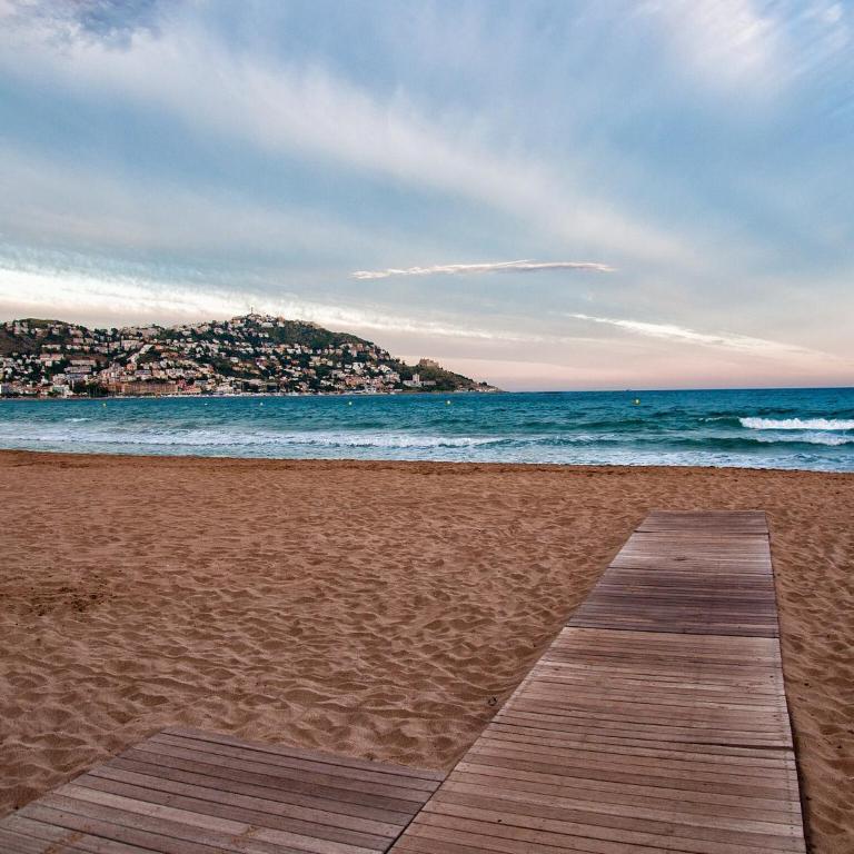 House in Roses near Sandy Beach - Two-Bedroom Apartment - 7